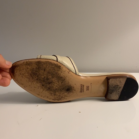 Gucci Authentic Size 39C EU (9.5 US) Genuine Leather Bamboo Buckle Sandals - Picture 5 of 9